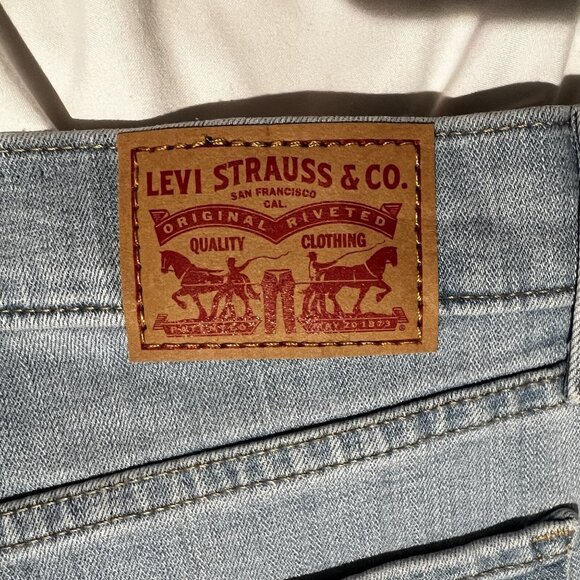 NWOT Levis Women's Classic Straight Jeans w27 L28 Size 4 - Picture 4 of 11